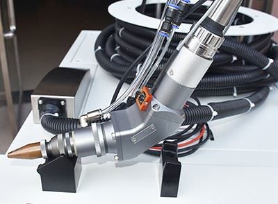 1500W Handheld Fiber Laser Welder For Metals Welding